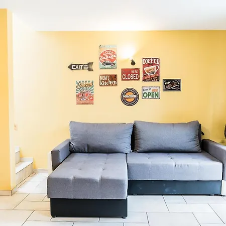 Lovely, Colourful For Small Families *