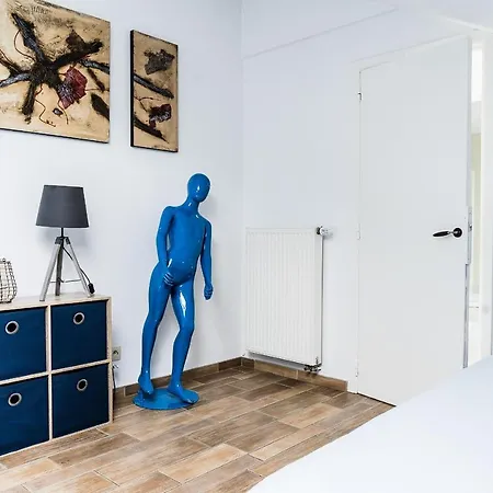 Lovely, Colourful For Small Families 別荘