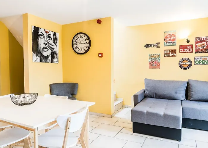 Holiday home Lovely, Colourful For Small Families