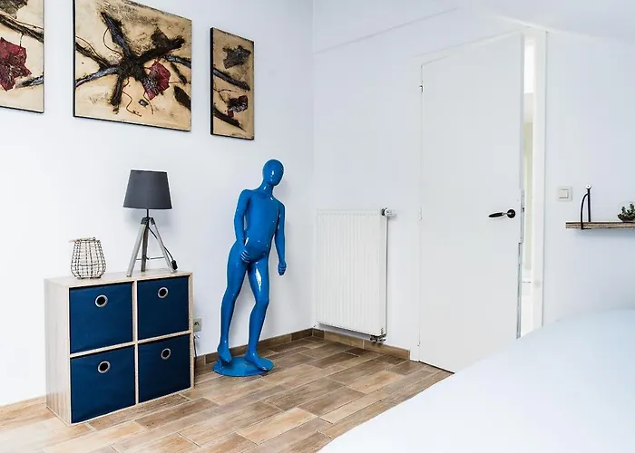 Lovely, Colourful For Small Families Holiday home