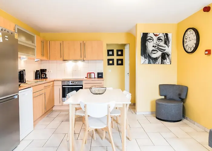 Lovely, Colourful For Small Families *